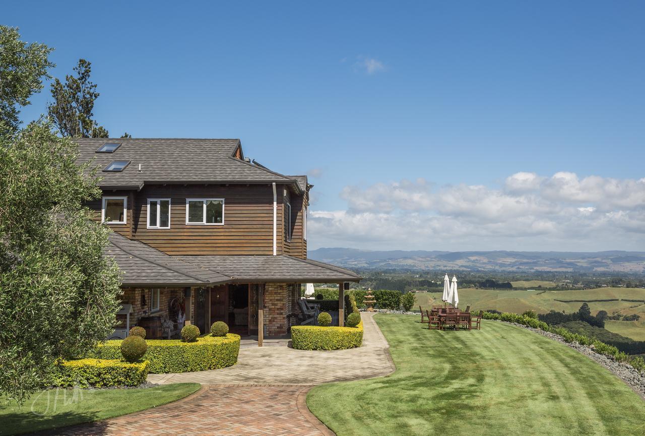 Eagle Ridge Lodge Тауранга Экстерьер фото